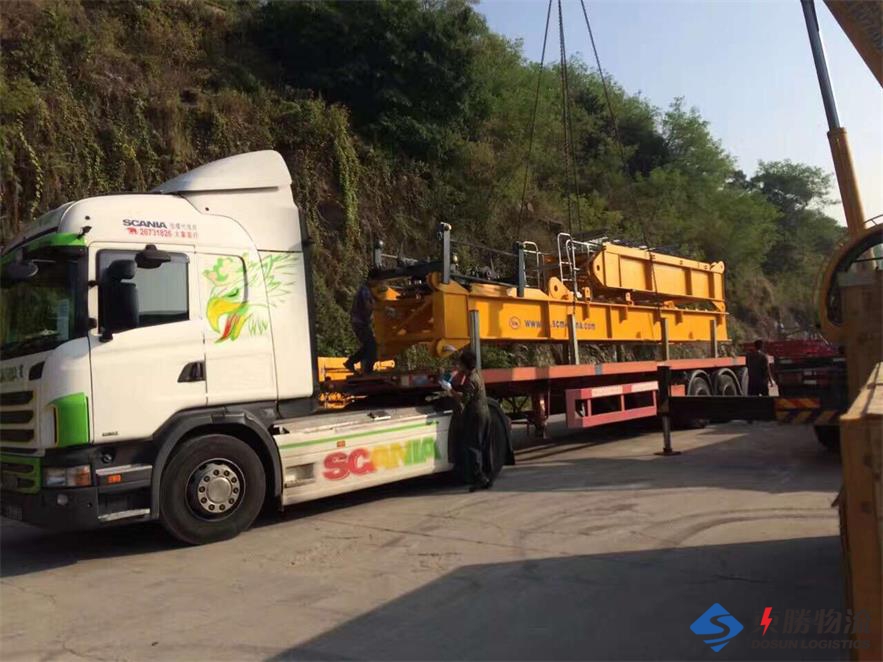 四川吊機平臺運輸到香港物流；大件貨物運輸到香港；大型貨物運輸到香港