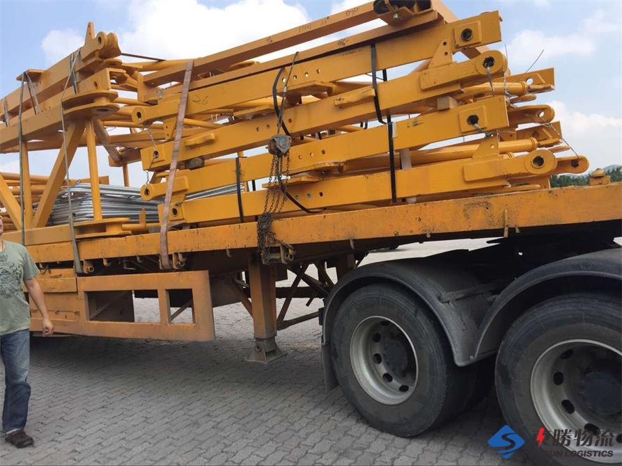 四川吊機平臺運輸到香港物流；大件貨物運輸到香港；大型貨物運輸到香港