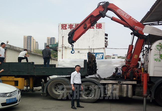 國內到澳門吊機車物流，吊機車運輸案例--東勝物流